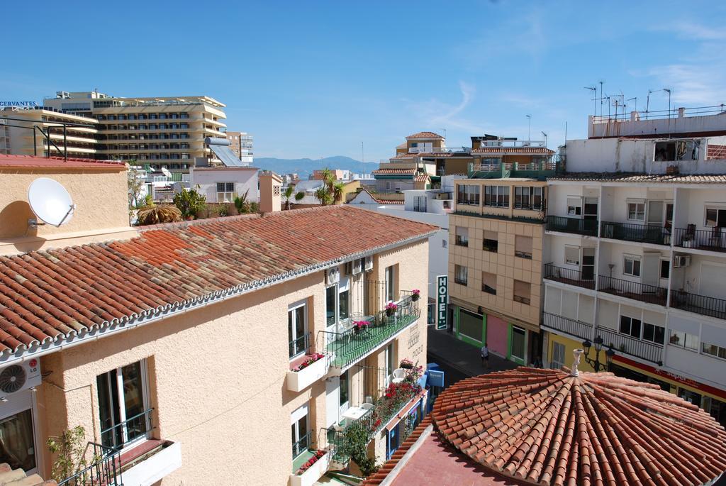Hotel El Pozo Torremolinos Exterior photo