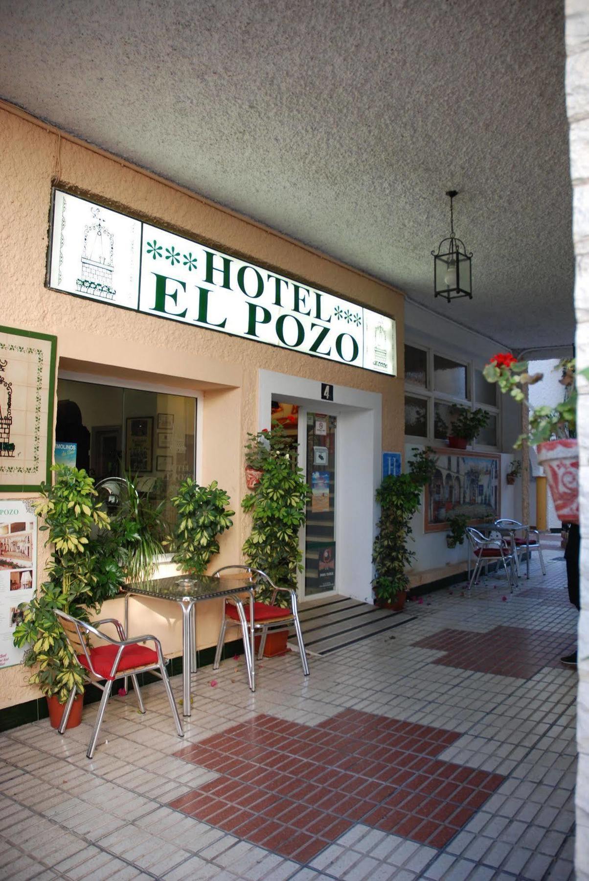Hotel El Pozo Torremolinos Exterior photo